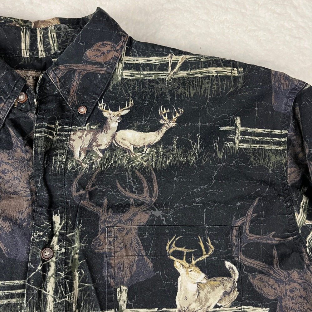 Woods & Water Outfitters Mens XL Button‎ Up Shirt Deer Camo Hunting Outdoors